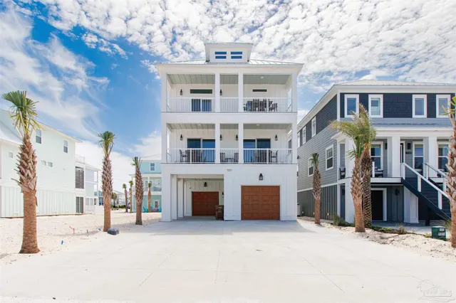 7337 Grand Navarre Blvd, Navarre Beach FL 32566 exterior