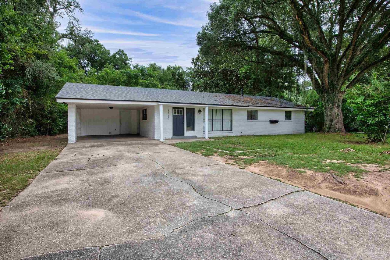3760 Bayou Blvd