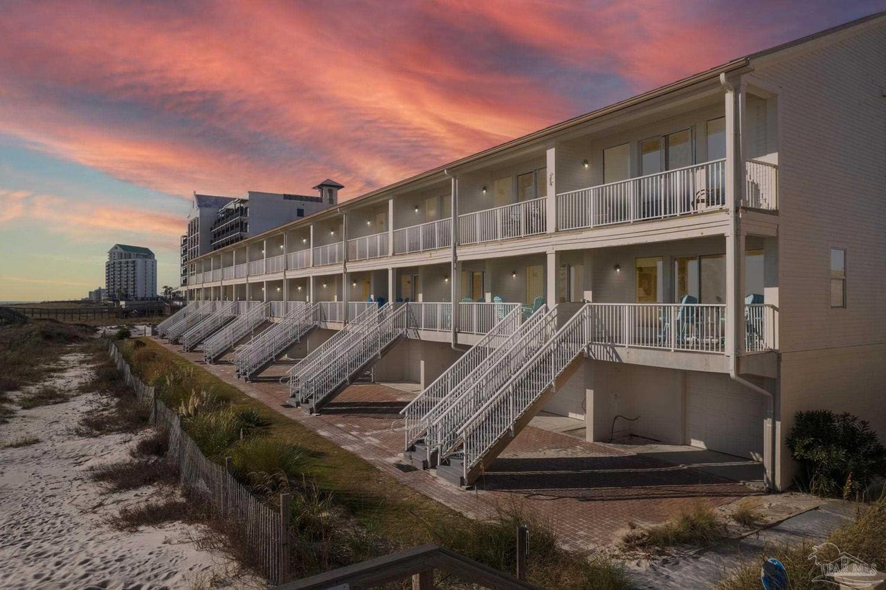 8425 Gulf Blvd # 8