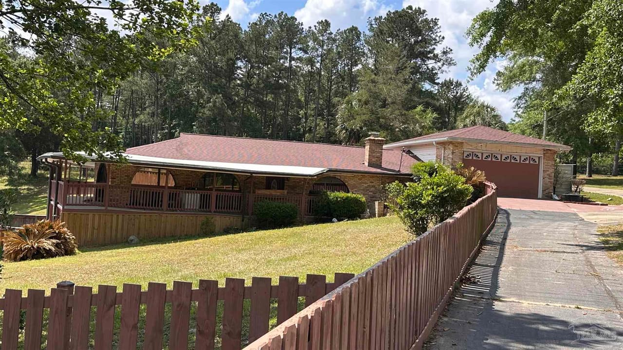 1886 Schnoor Rd