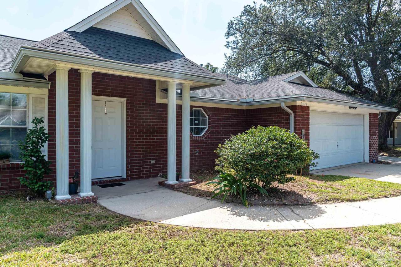 2528 Tarkiln Oak Cir
