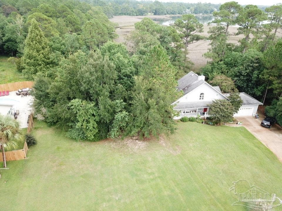 3360 Mills Bayou Dr