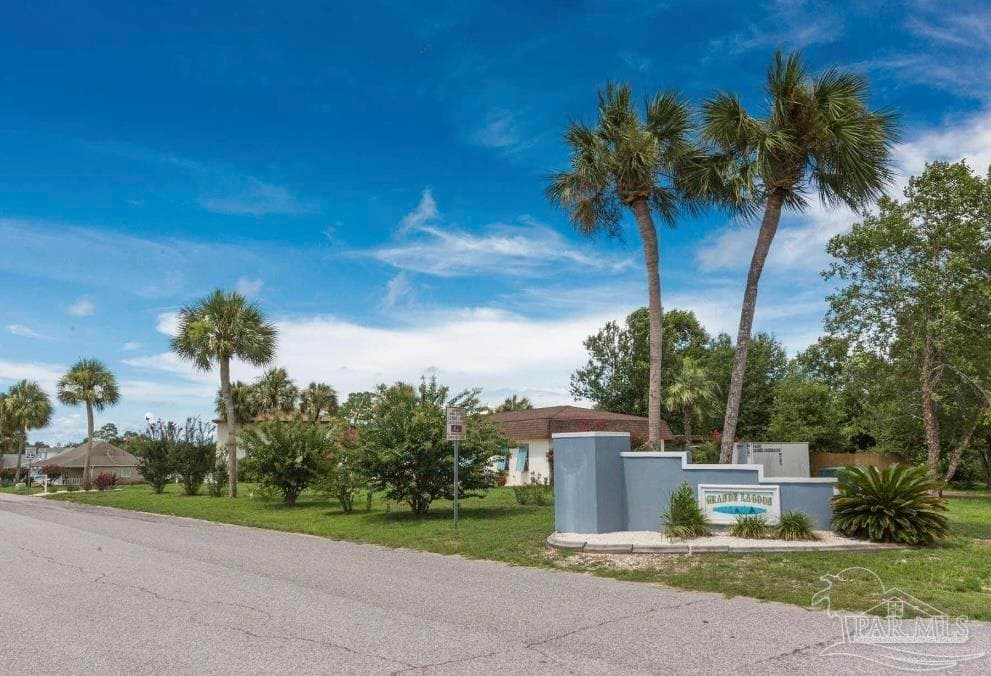 5527 Grande Lagoon Ct