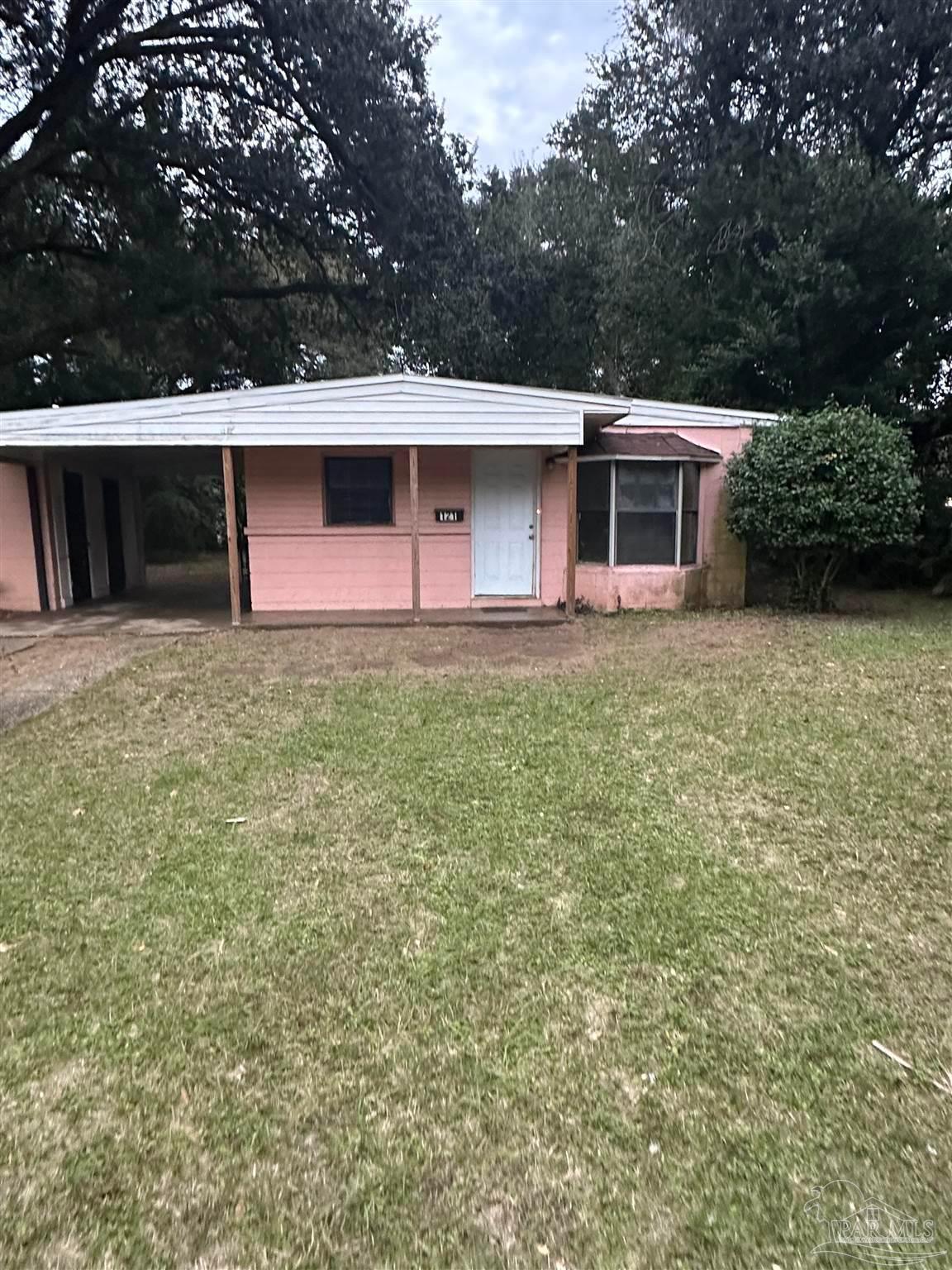 121 Garfield Dr