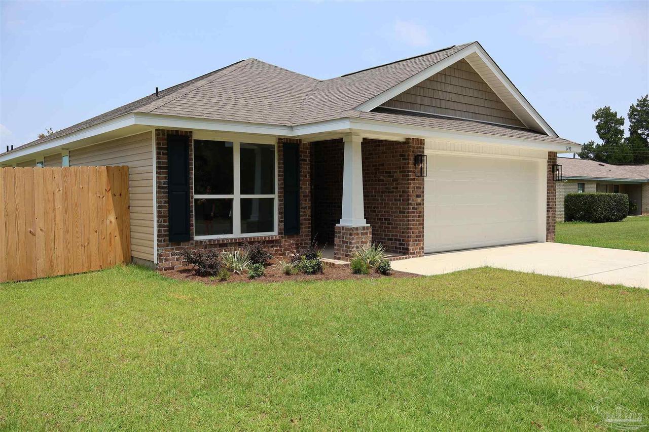 1490 Lansing Dr