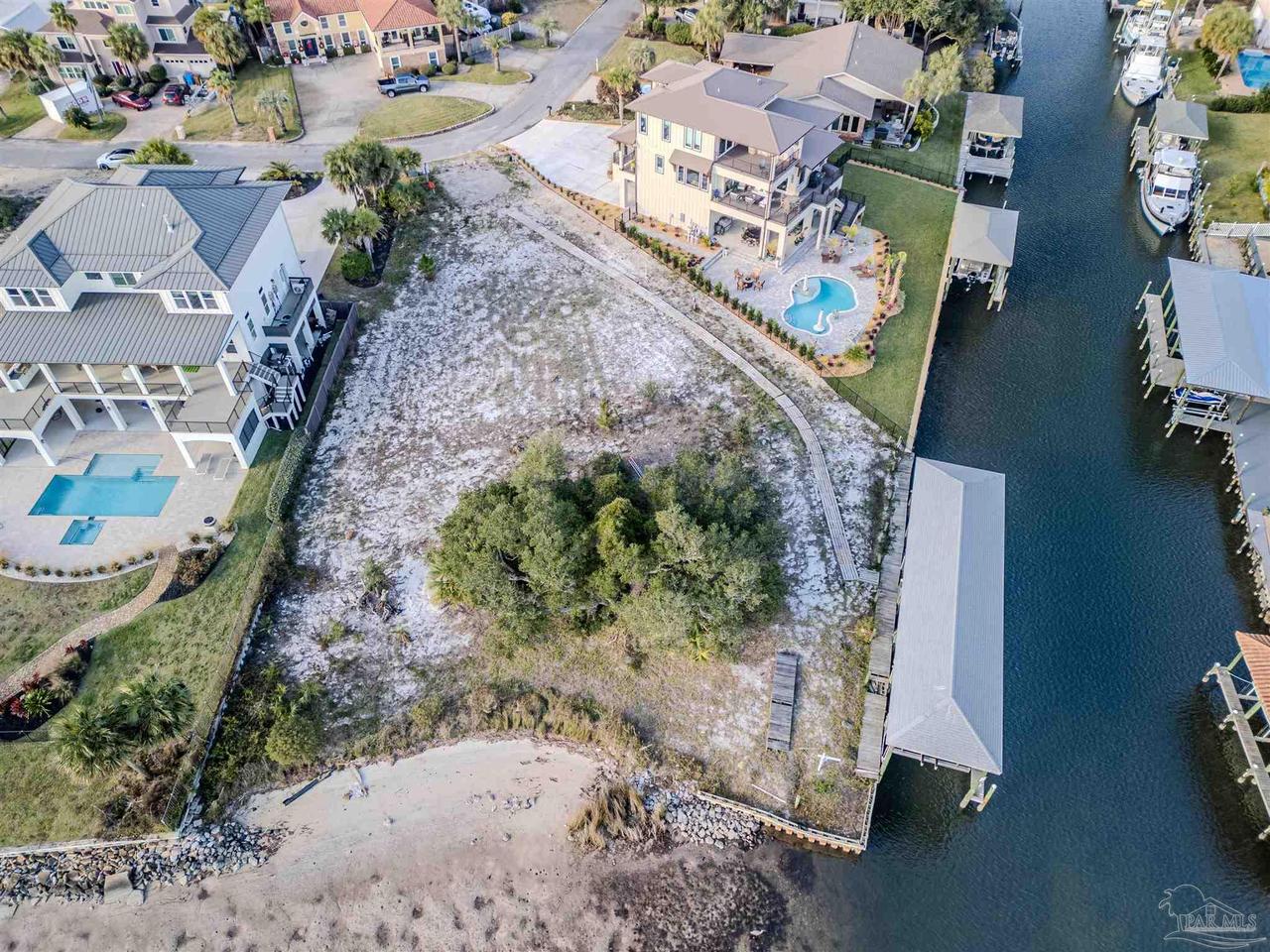 1098 Seabreeze Ln