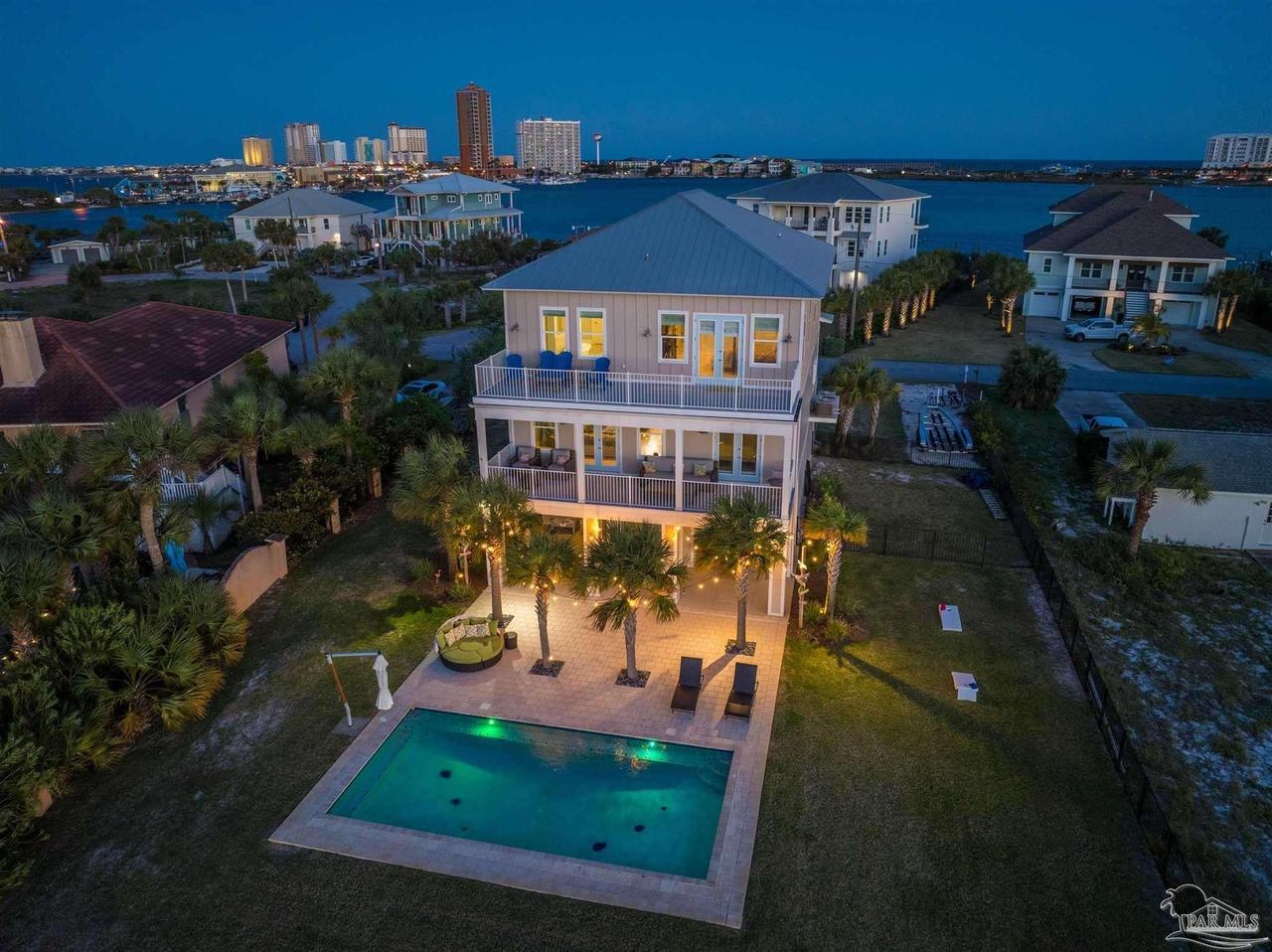 247 Sabine Dr