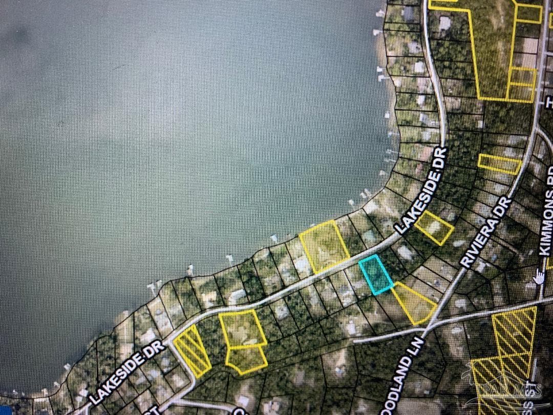 Lt 12 Lakeside Dr