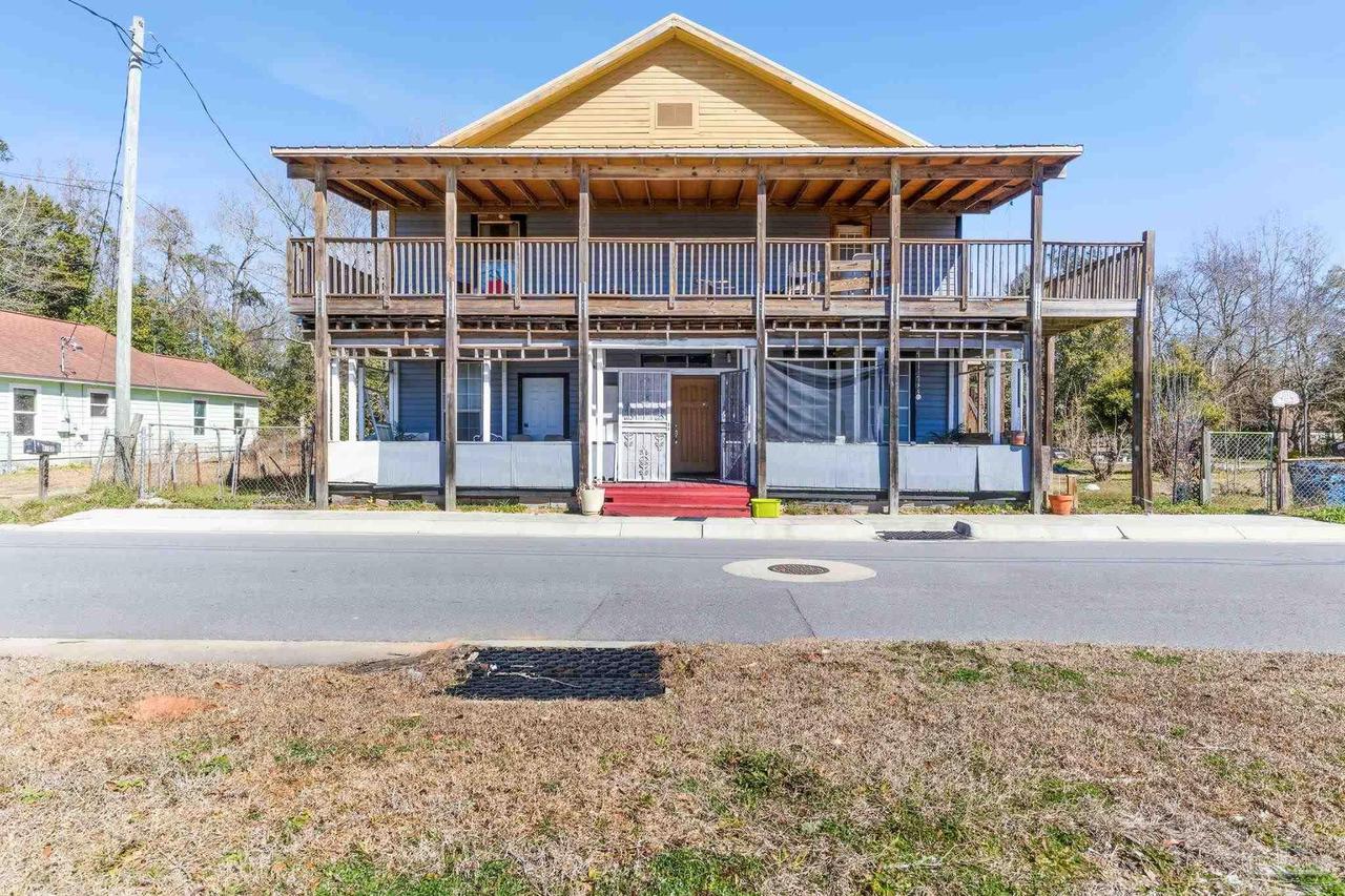 426 Front St
