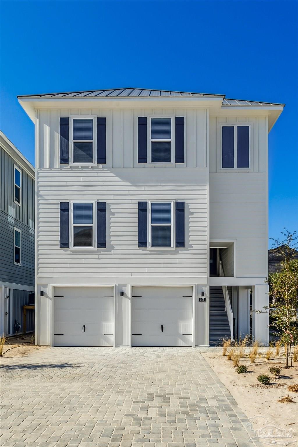 201 Clipper Dr