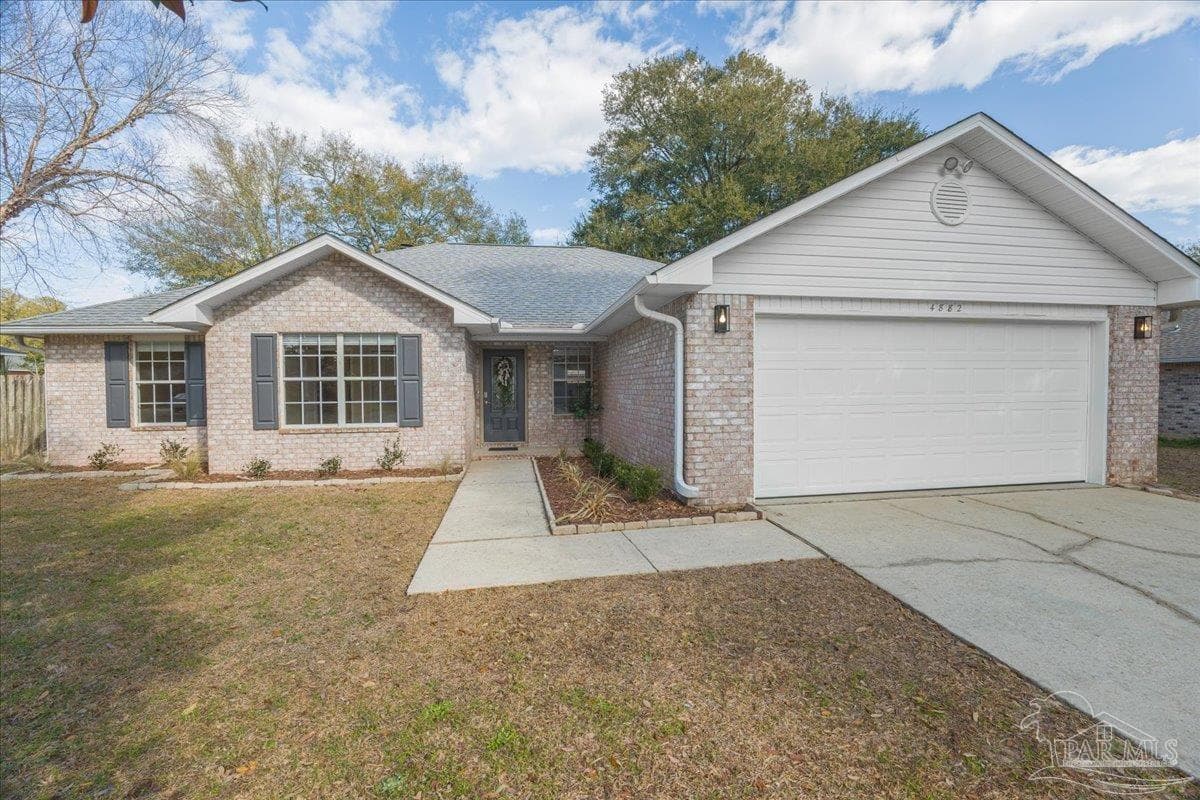 4882 Pineview Ridge Rd