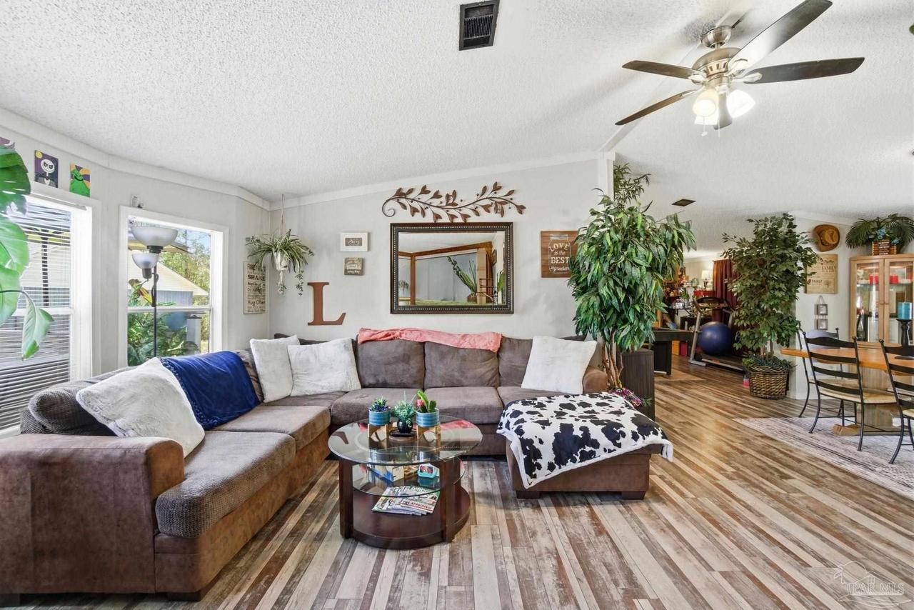 12253 Ailanthus Ct