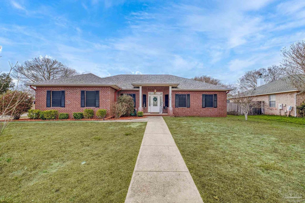 7135 Clearwood Rd