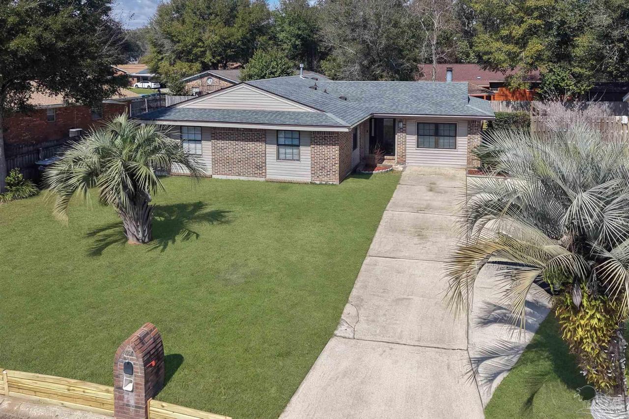 844 Le Blanc Way