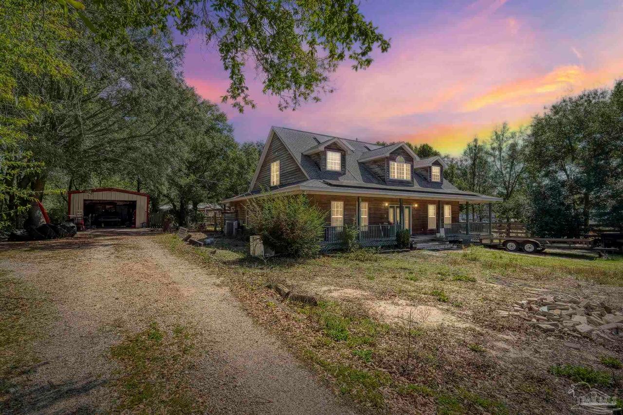 1658 Beechwood Dr