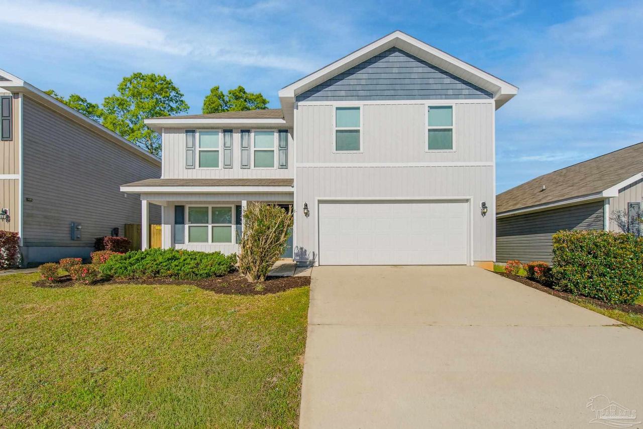 5894 Blackhorse Cir