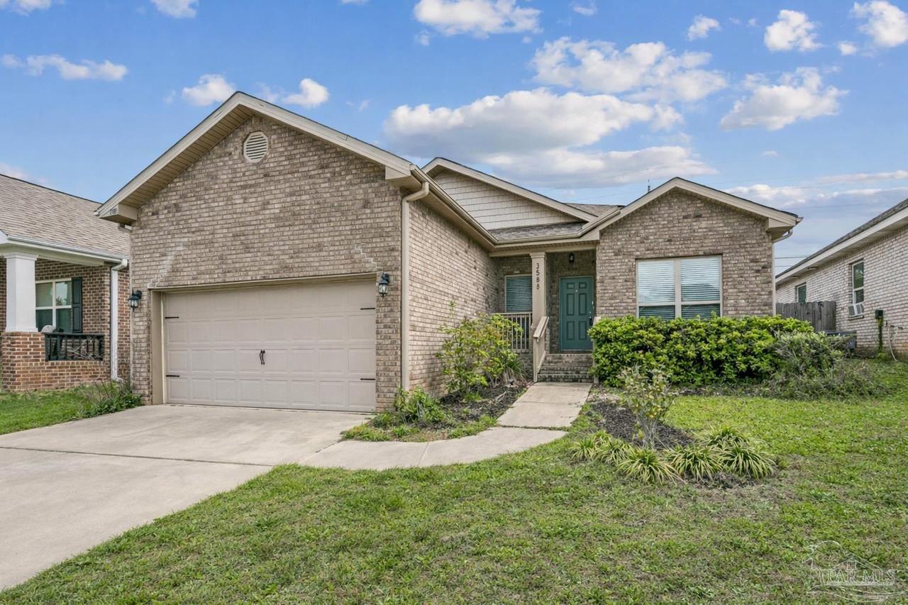 3588 Whitetail Ln