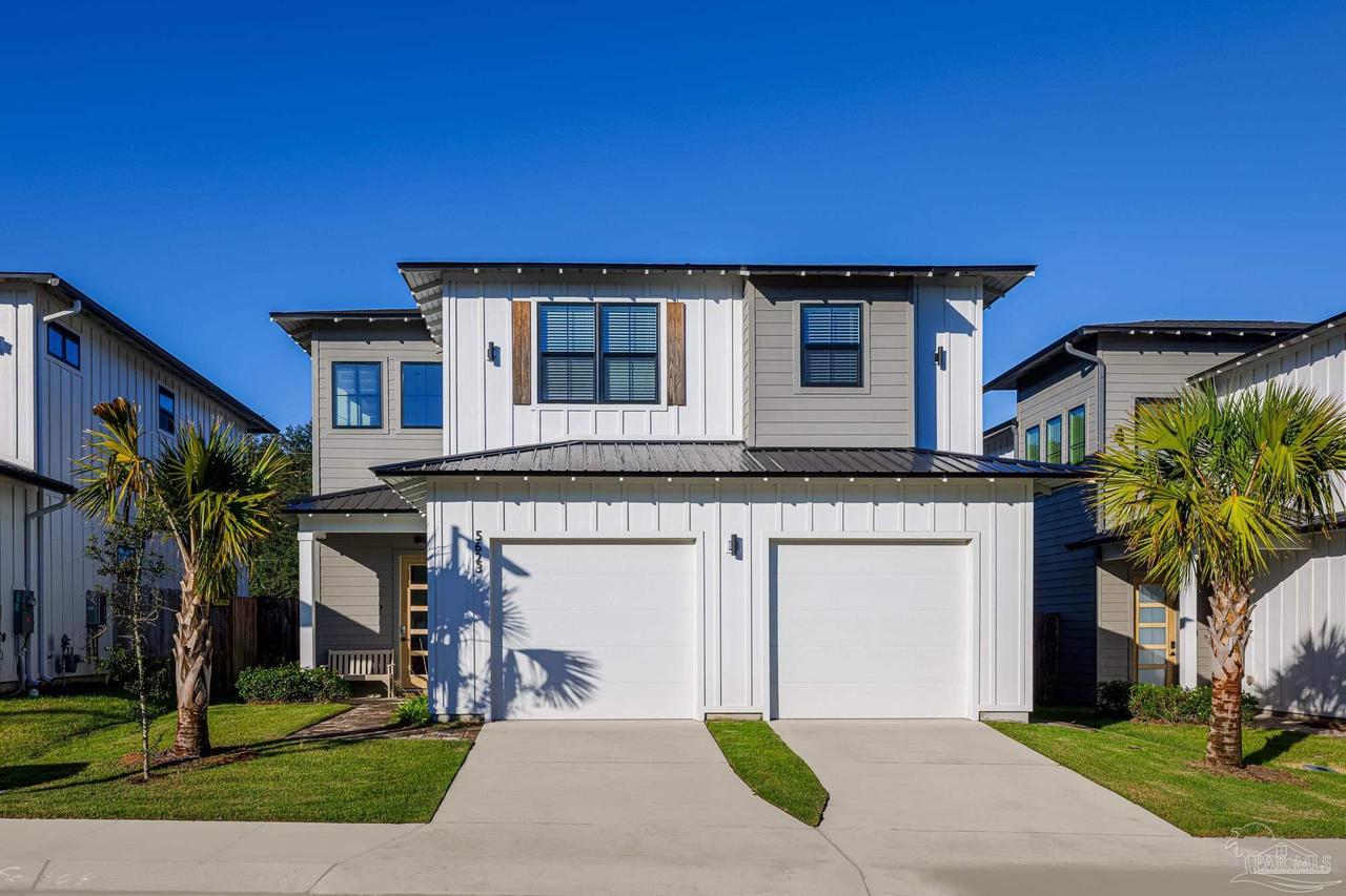 5623 Trout Ln