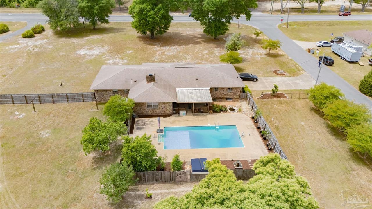 4576 Woodbine Rd