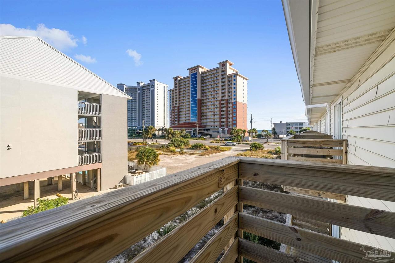 344 Beach Blvd # 10
