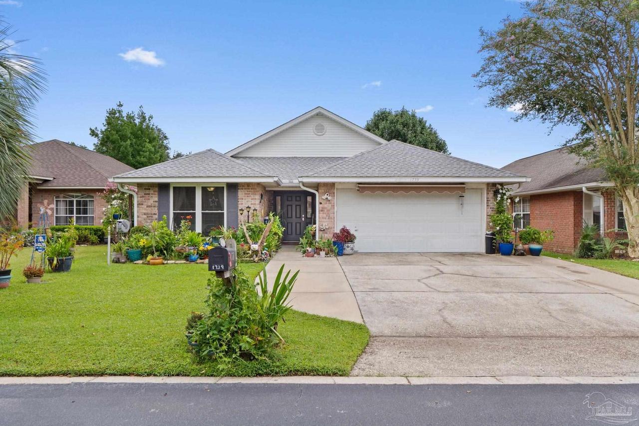 1739 Ivalea Cir