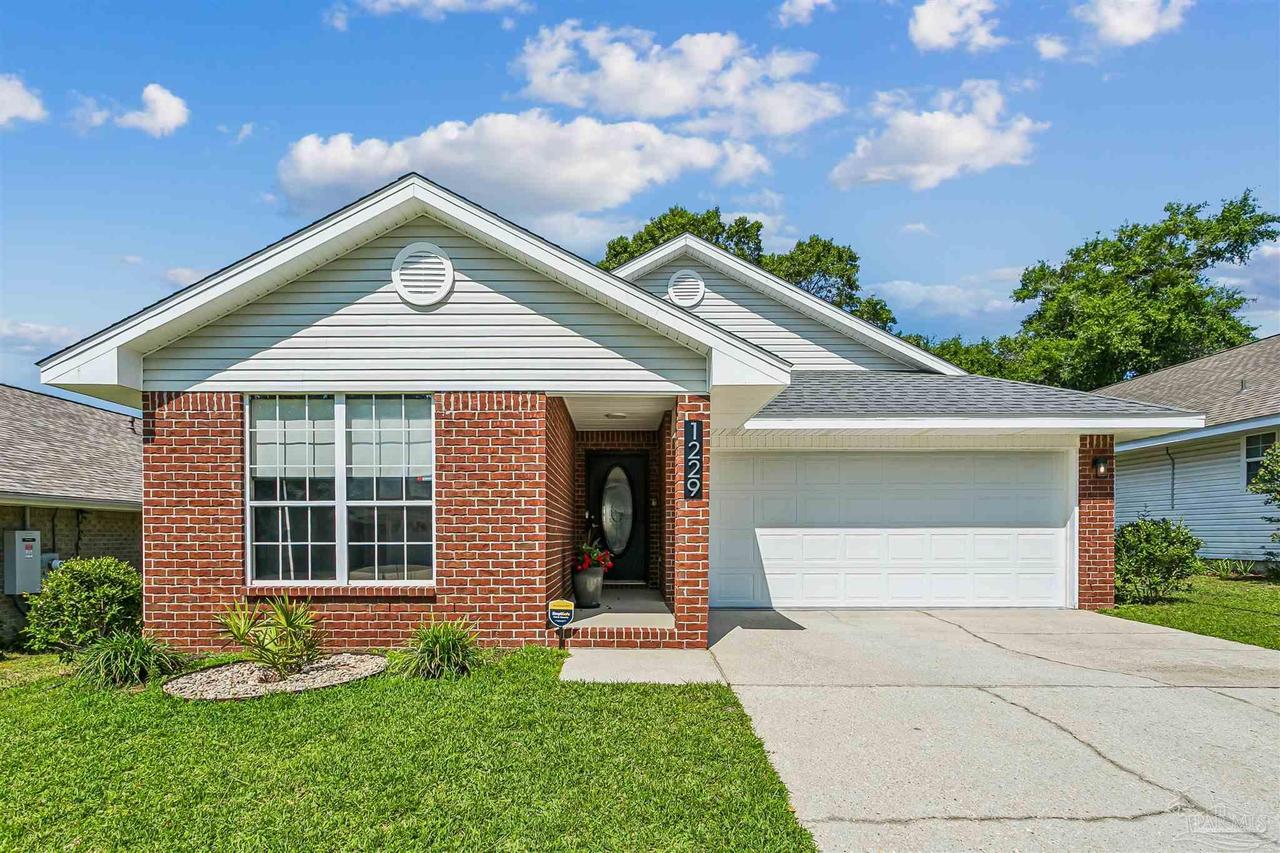 1229 Greystone Ln