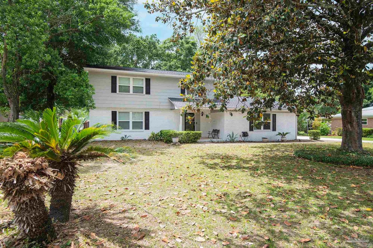 8233 Monticello Dr