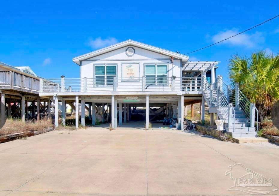 352 Bernard Ct