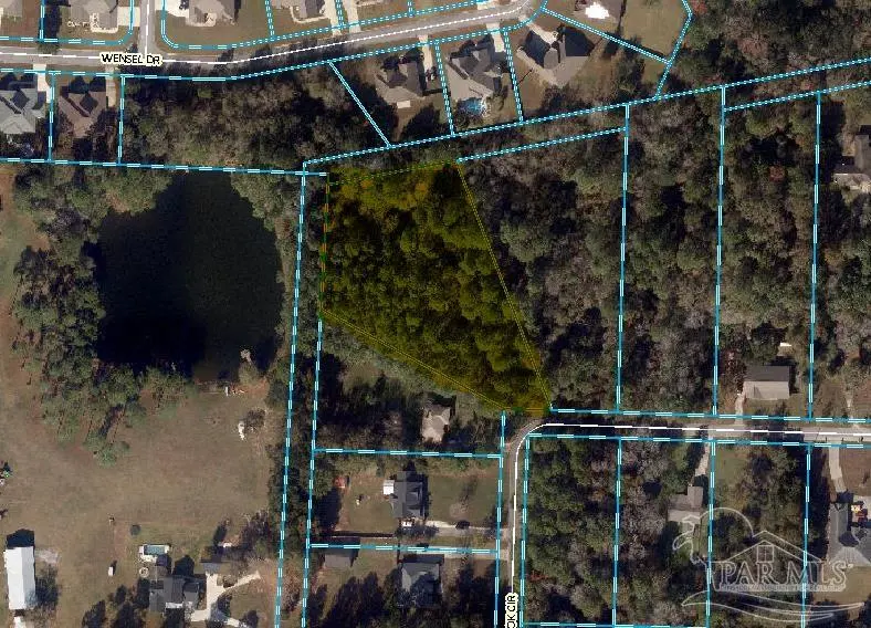 700 Block Pinebrook Cir