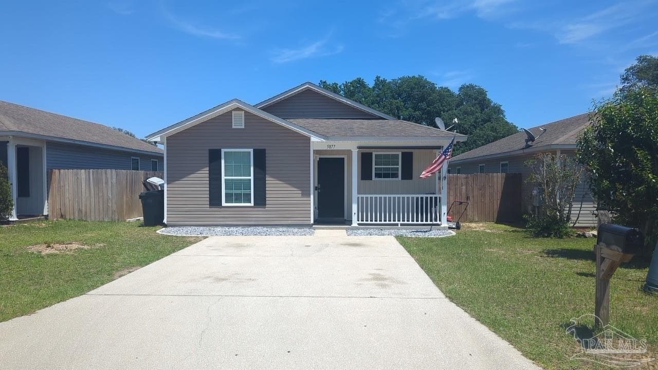5877 Tryton Cir