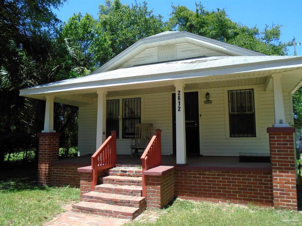 2612 Blount St