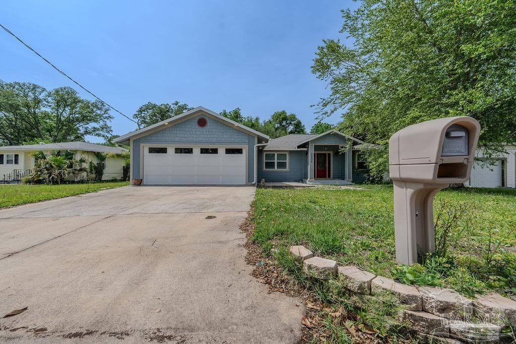 3235 Bayou Dr
