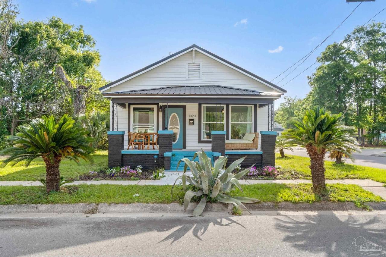 1323 6th Ave