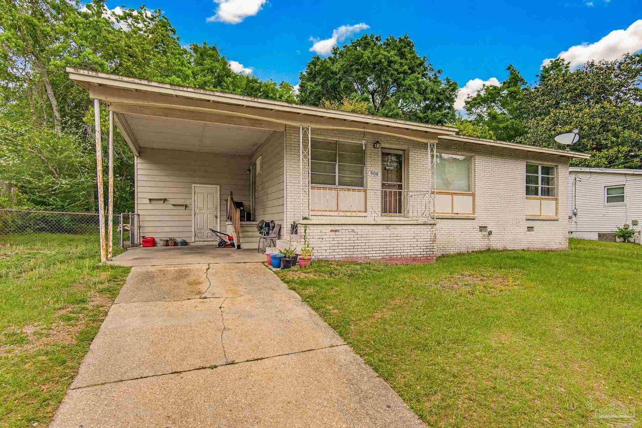 908 Blue Springs Dr