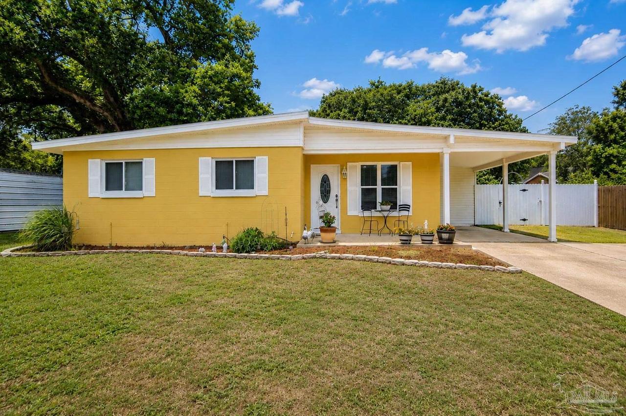 12 Huntington Dr