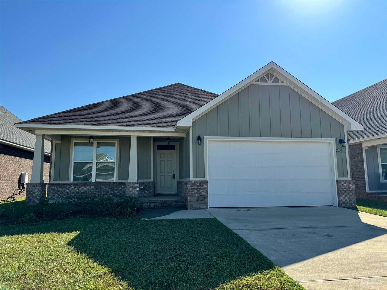 2416 Habersham Ln