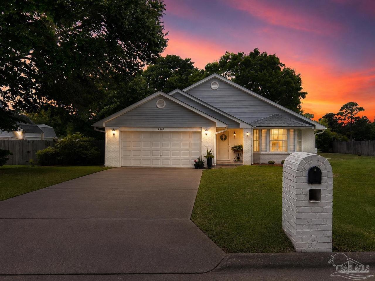 4909 Alvin Dr