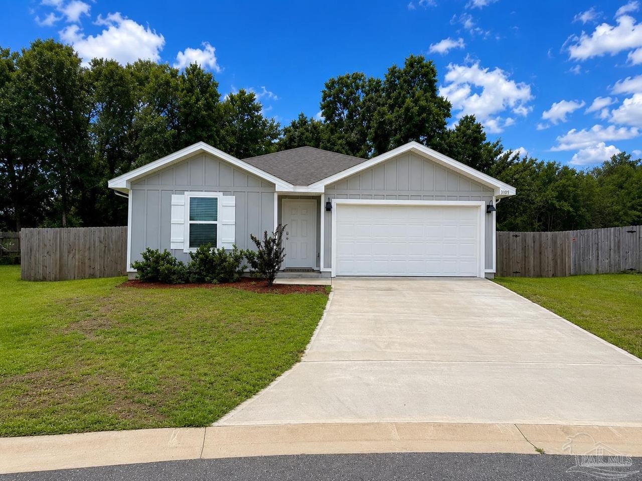 3105 Tricia Cir