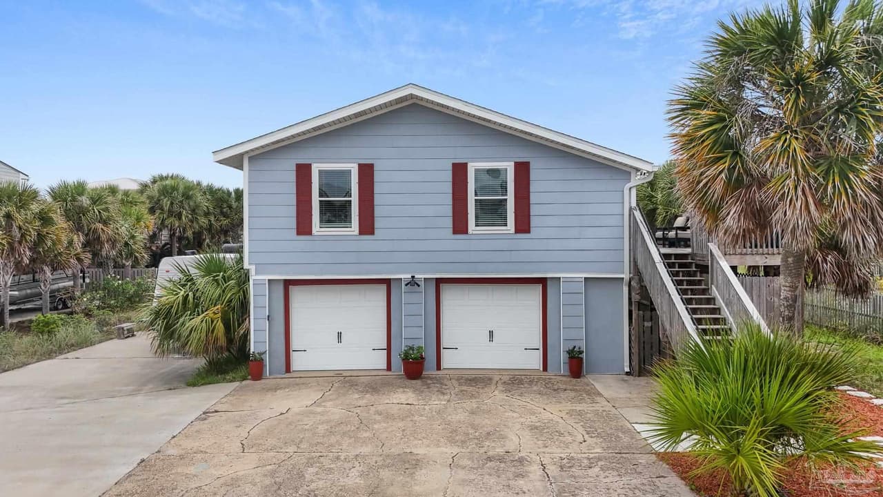 1005 Via Deluna Dr