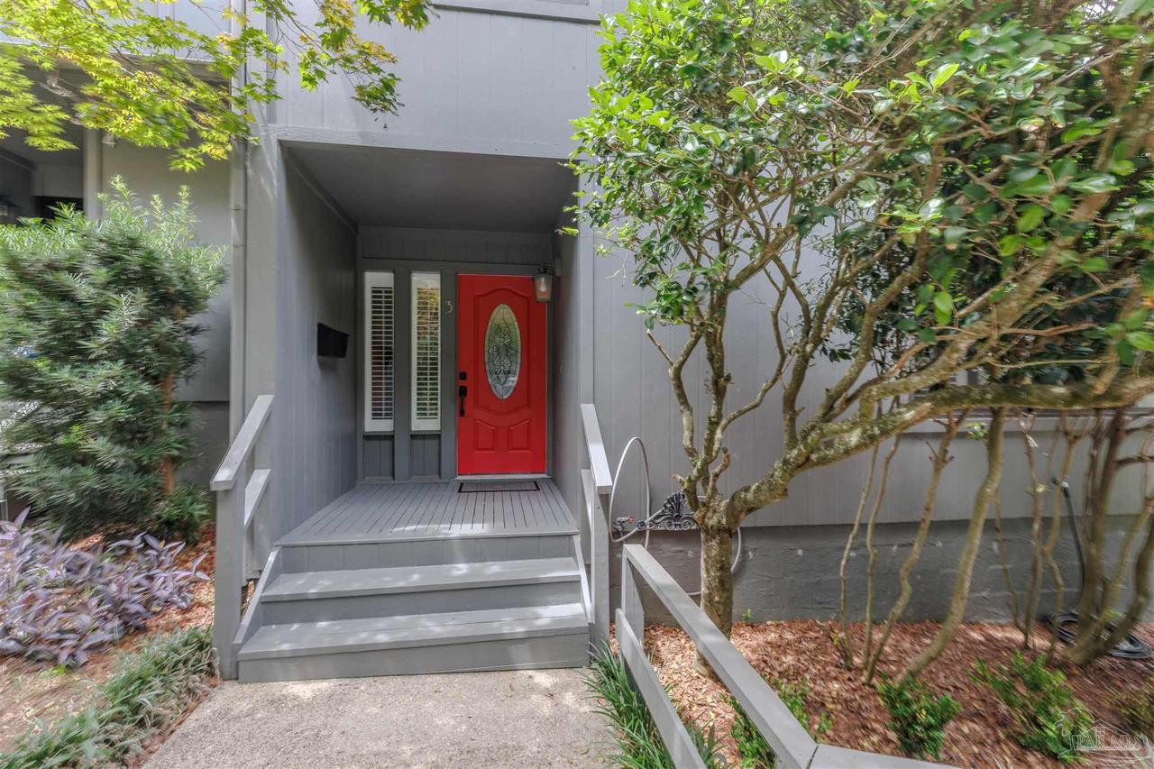 3 Hillbrook Way # 4