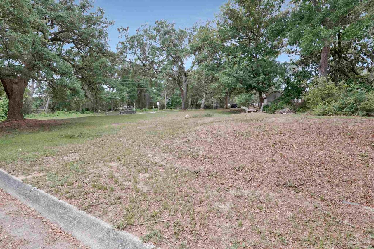 4891 Creighton Rd