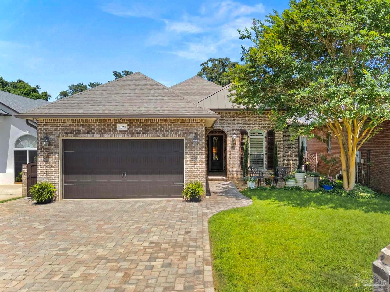 1329 Autumn Breeze Cir