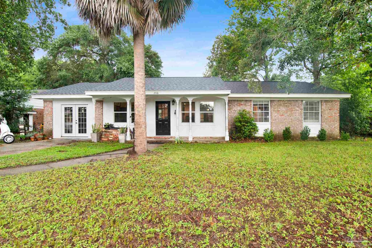 206 Norwich Dr