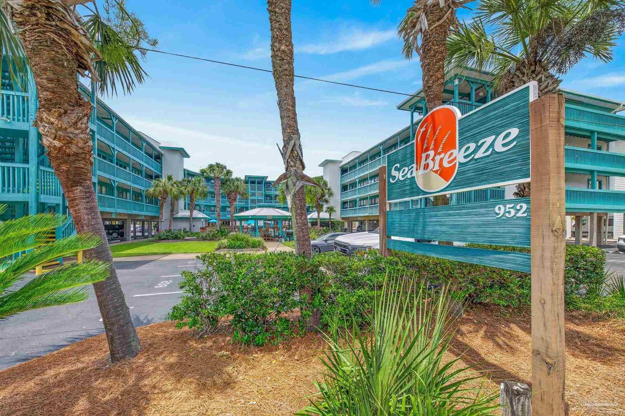 952 West Beach Blvd # 204