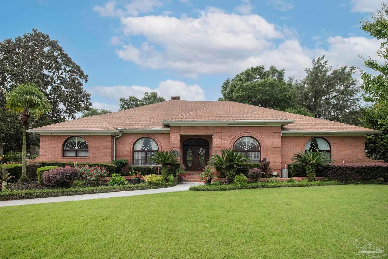 8632 Rosemont Dr