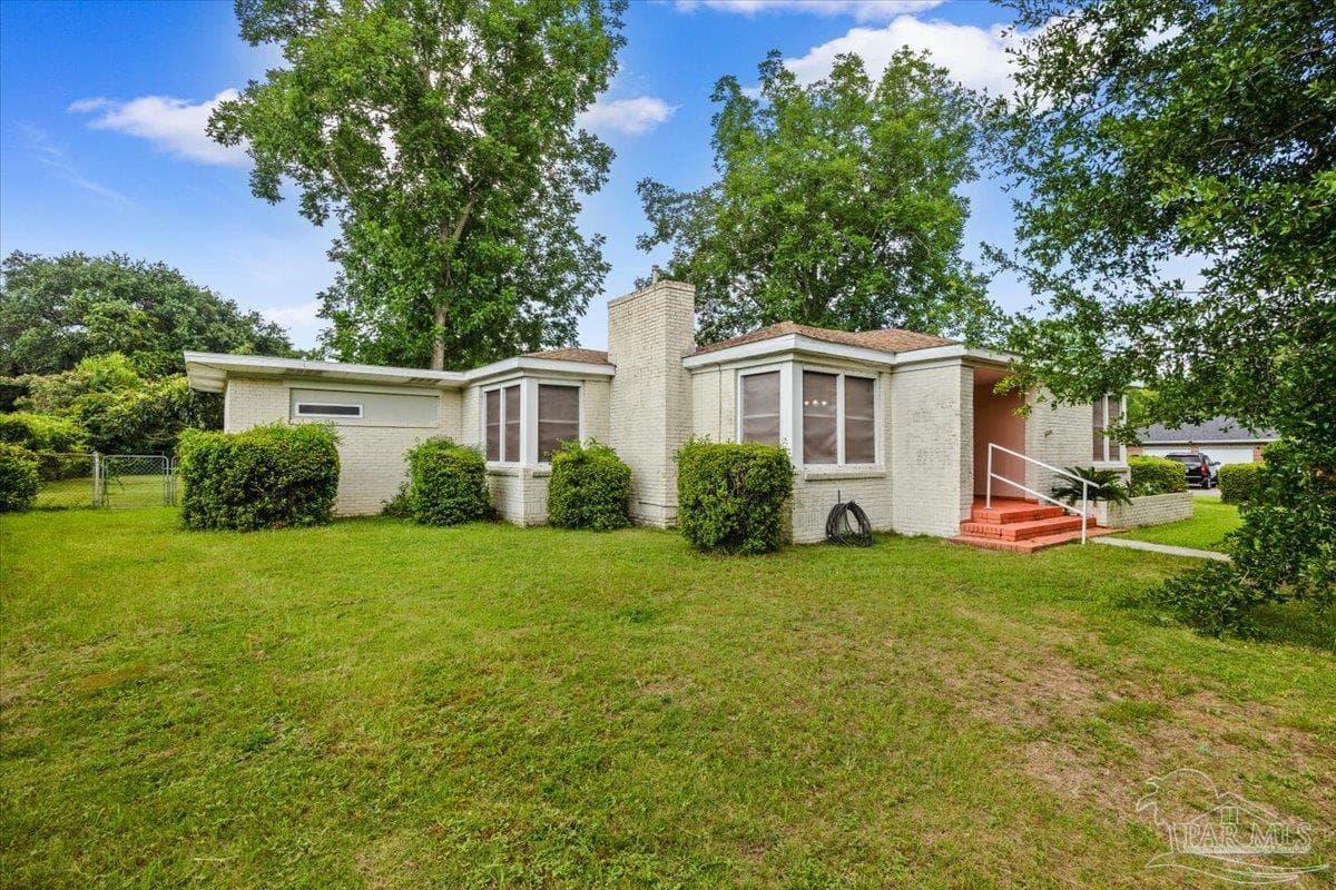 968 Burgess Rd