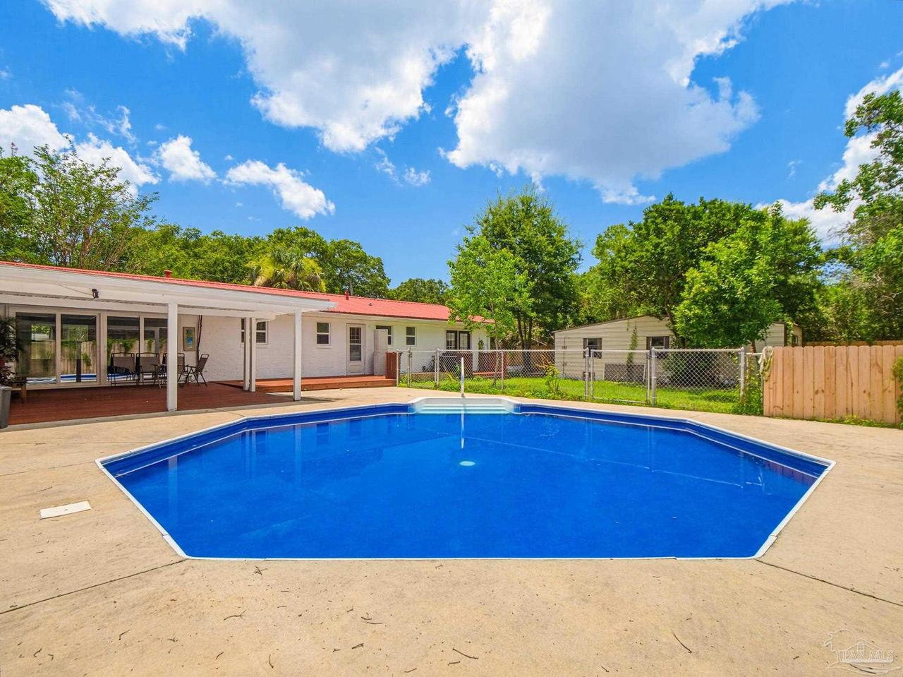 1407 John Carroll Dr