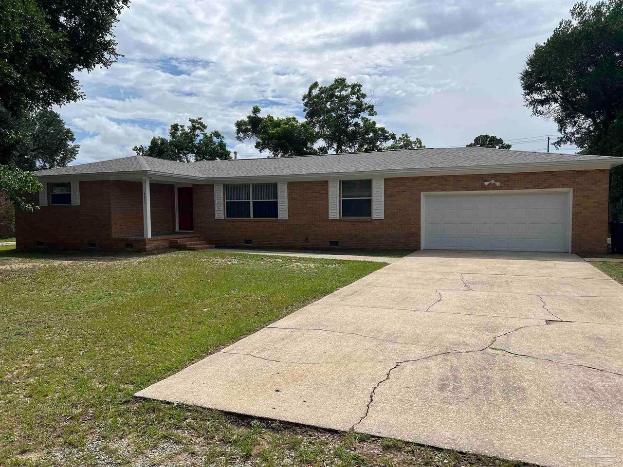 6223 Maybelle Dr