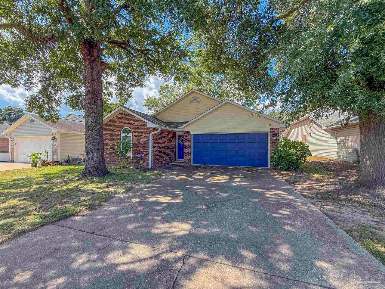 312 Pin Oak Ct