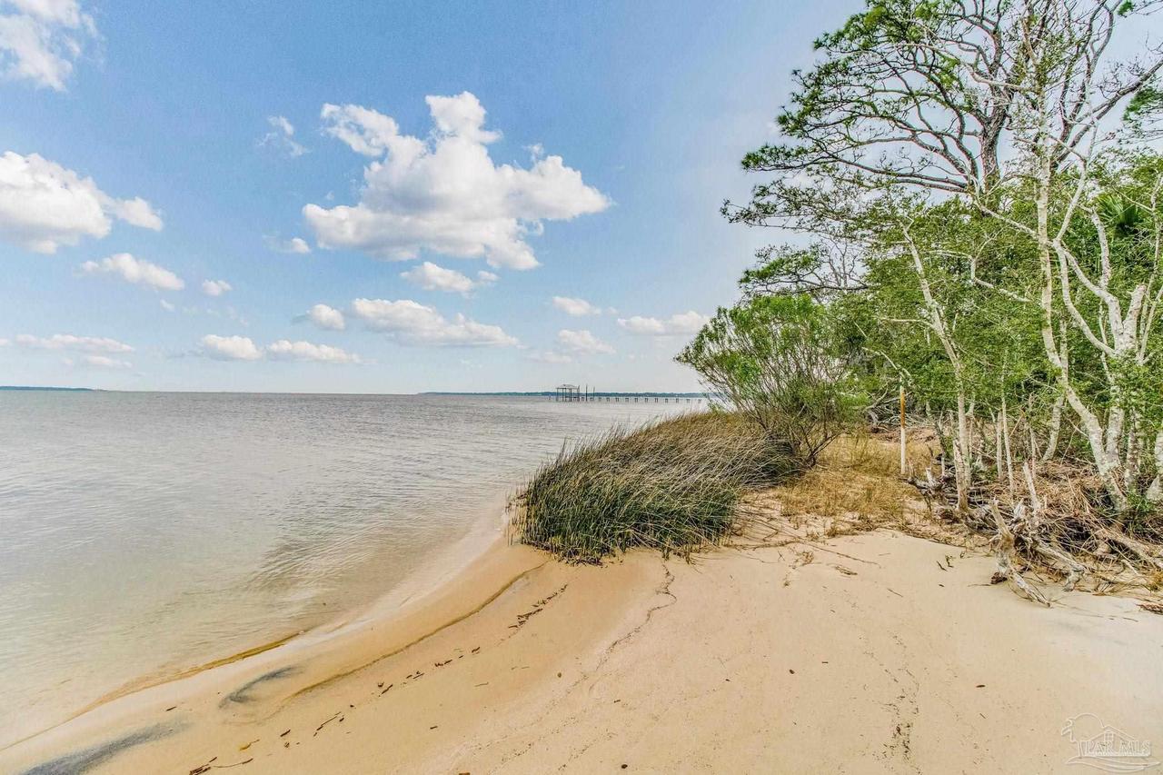 3155 Deep Water Cir